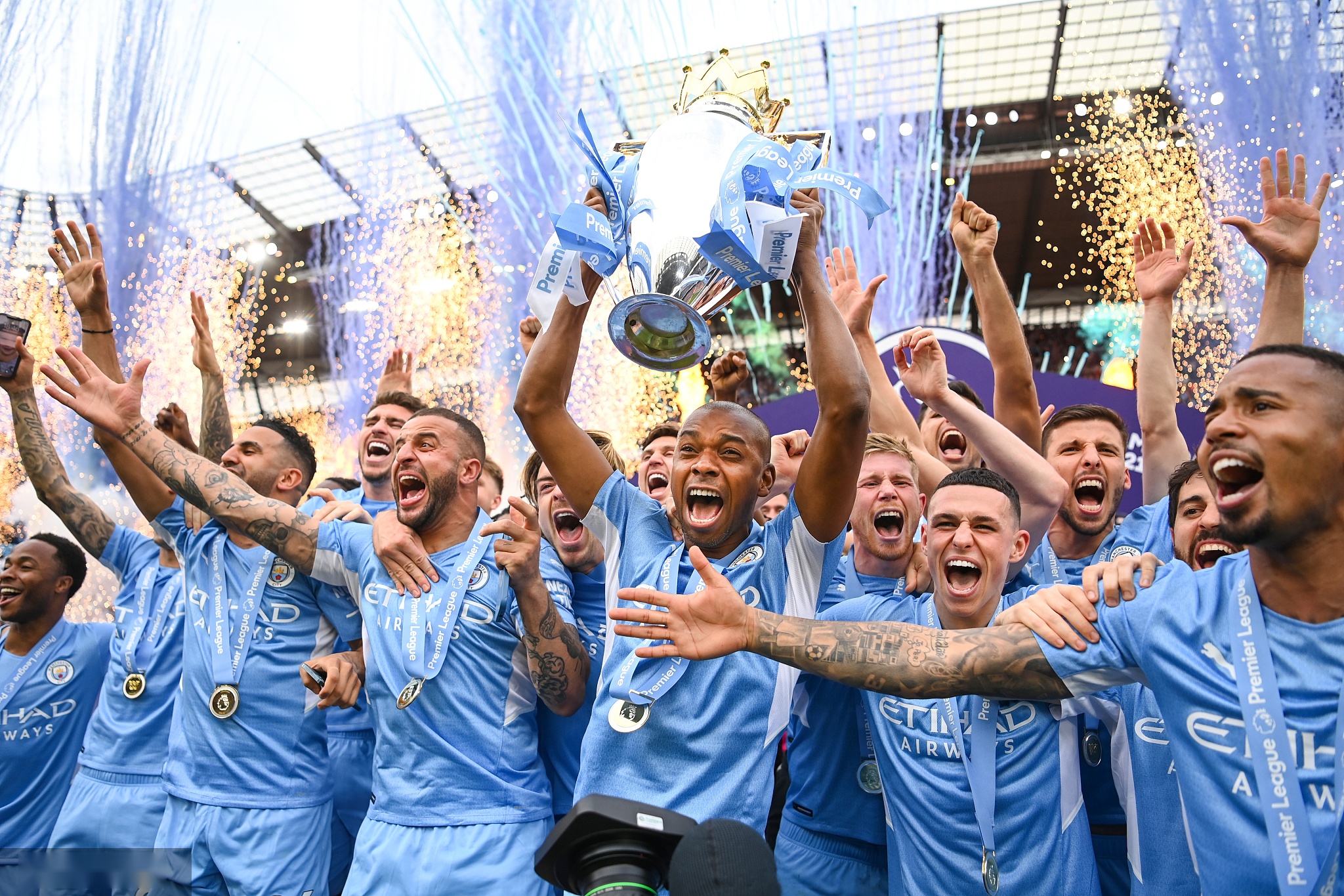 这显示出他 这显示出他